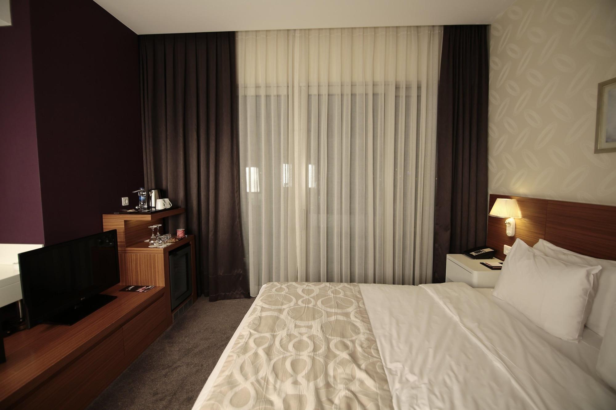 Ramada Plaza By Wyndham Istanbul Asia Airport Cocaeli Exterior foto